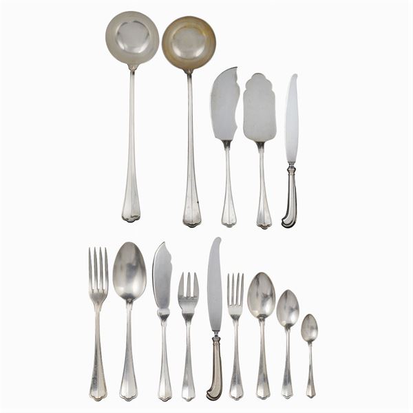 A silver San Marco cutlery set (162)