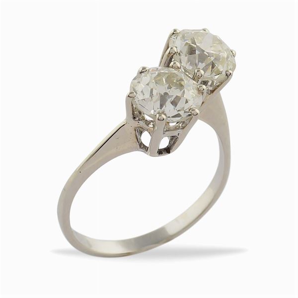 Anello contrarie in oro bianco 18kt