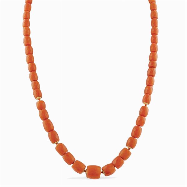 A red mediterranean necklace