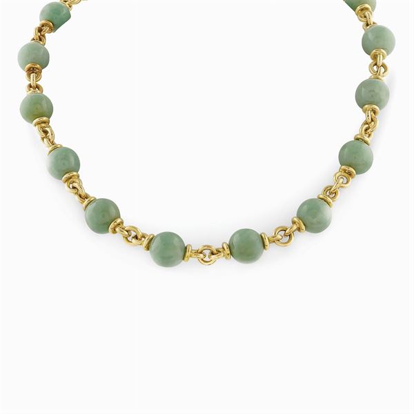 An 18kt gold and jadeite necklace