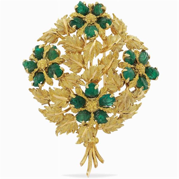 Mario Buccellati, a brooch featuring a flower
