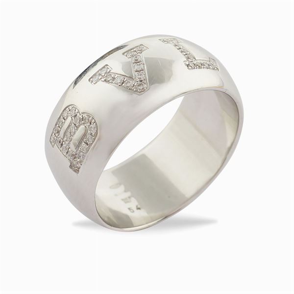 Bulgari, anello "Monologo" in oro bianco 18kt