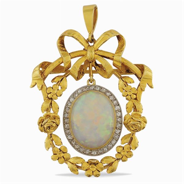 Spilla ciondolo con opale arlecchino  (anni '50/'60)  - Asta GIOIELLI E OROLOGI  - Colasanti Casa d'Aste