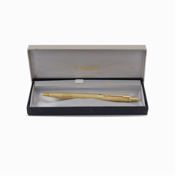 Parker, penna a sfera in oro giallo 18kt