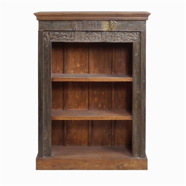 Libreria in legno laccato