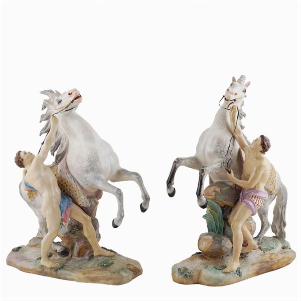 Two policromatic porcelain groups  (European manufacture, early 20th century)  - Auction MODERN AND CONTEMPORARY ART - Colasanti Casa d'Aste