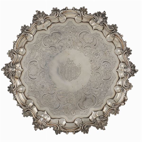 Salver in argento  (Londra, 1840)  - Asta GIOIELLI |OROLOGI ARGENTI - Colasanti Casa d'Aste