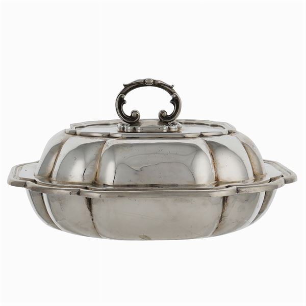 An italian silver vegetable dish