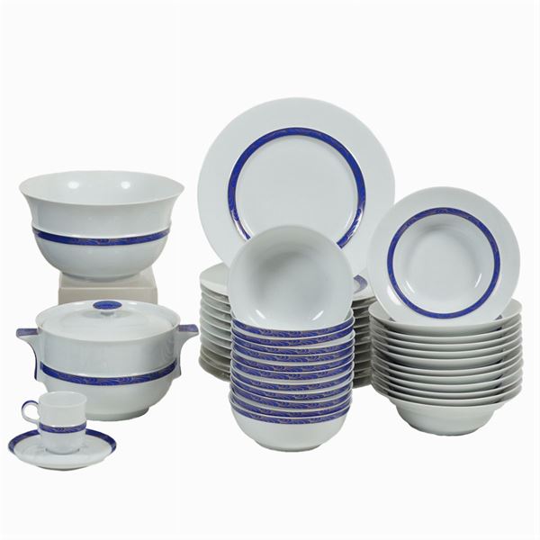 A Conquet JL porcelain service (77)