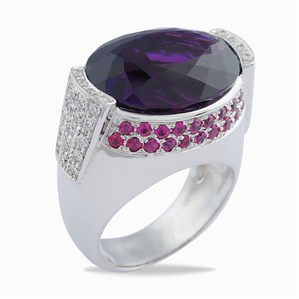 18kt white gold ring with amethyst