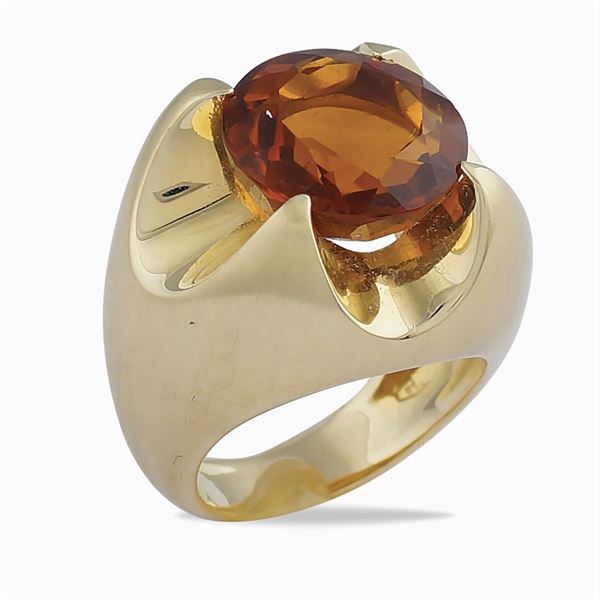 18kt smooth and satin gold ring
