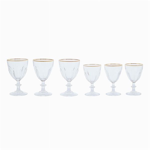 A crystal glass service (47)