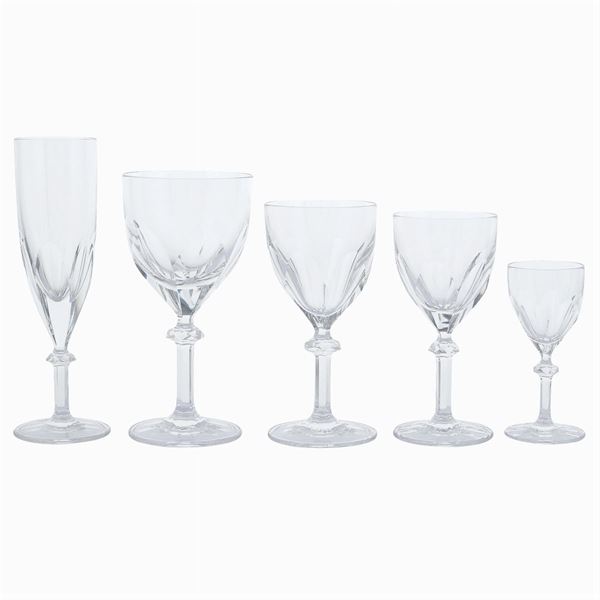 Servizio di 30 bicchieri in cristallo molato  (Bohemia, XX Sec.)  - Asta DESIGN | ARTI DECORATIVE DEL 900 - Colasanti Casa d'Aste