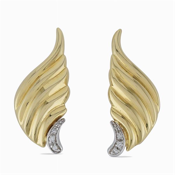 18kt yellow and white gold lobe earrings