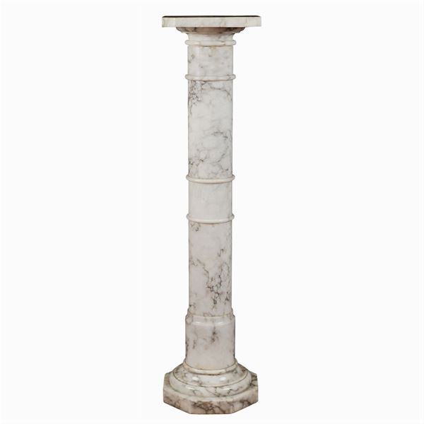 White Carrara marble column  (Italy, early 20th century)  - Auction Fine Art from Villa Astor and other private collections - Colasanti Casa d'Aste