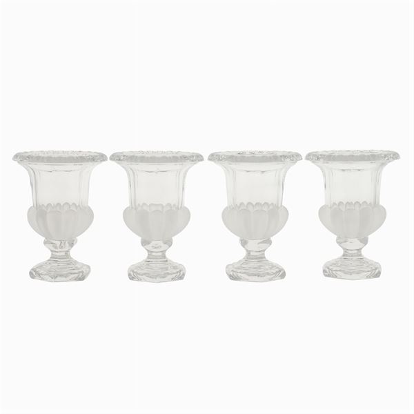 Twelve small placeholders in transparent and satin glass