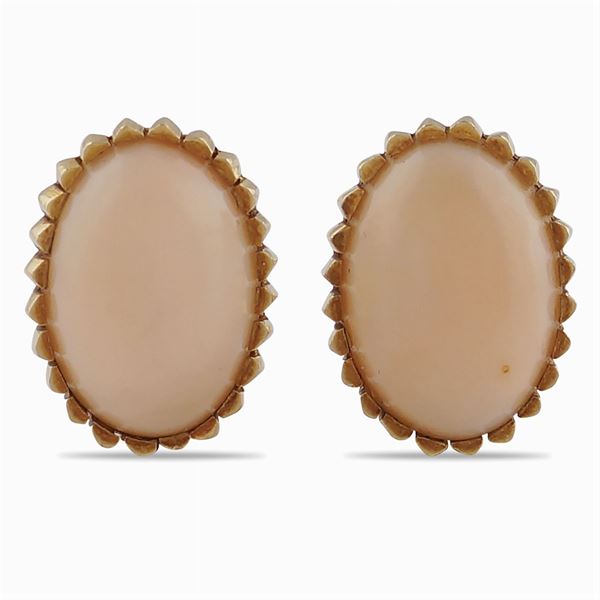 Orecchini a lobo in oro giallo 18kt