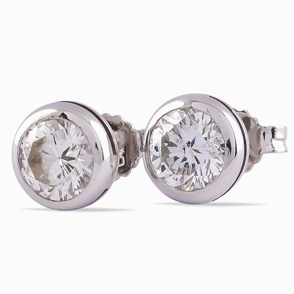 Orecchini boccole in oro bianco 18kt