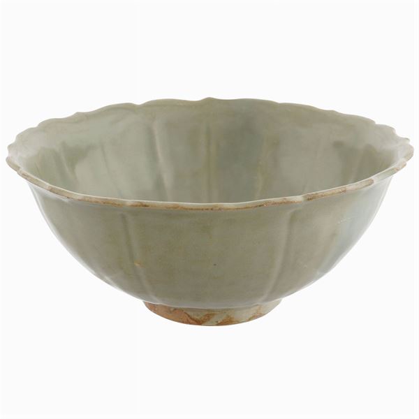 A Celadon ceramic bowl