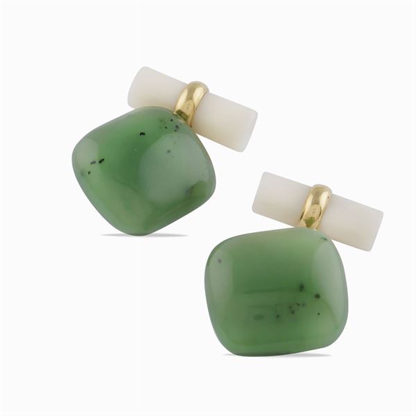 Jadeite and bakelite cufflinks  - Auction Fine jewels and watches, silver and coptic textile fragments - Colasanti Casa d'Aste