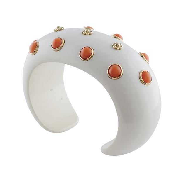White bakelite bangle bracelet