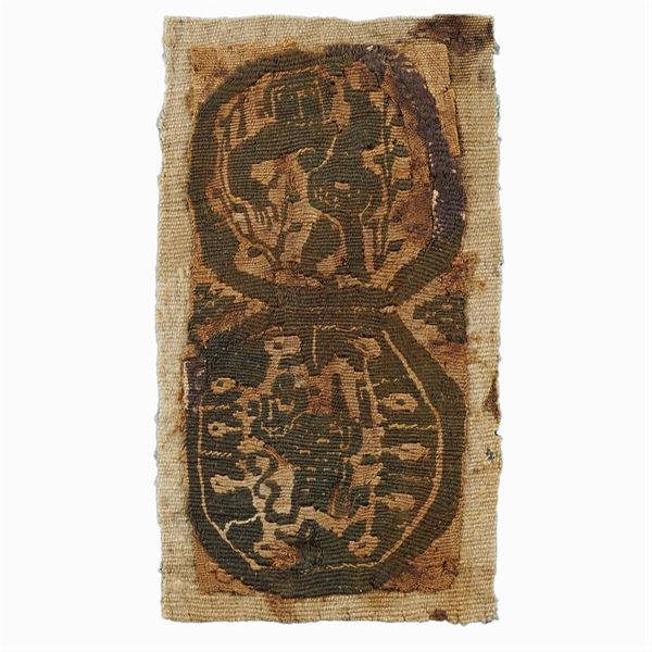 Frammento di tessuto Copto  (Egitto, periodo Bizantino  IV-prima metà VII Sec.)  - Asta GIOIELLI |OROLOGI ARGENTI - Colasanti Casa d'Aste