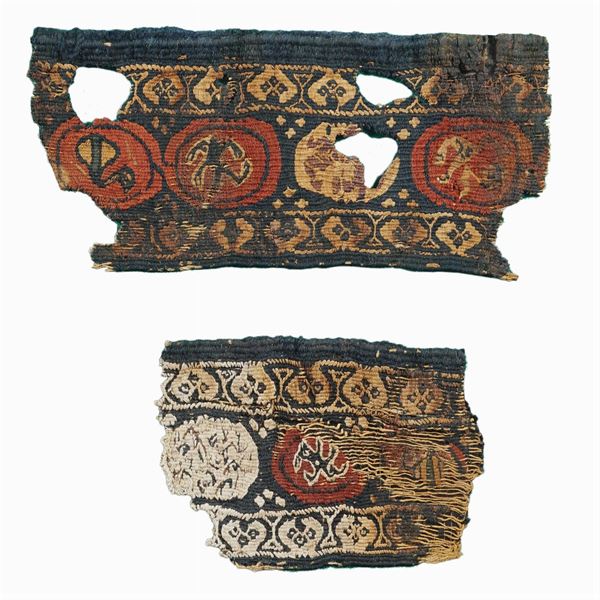 Due frammenti di tessuto Copto  (Egitto, prima periodo islamico)  - Asta GIOIELLI |OROLOGI ARGENTI - Colasanti Casa d'Aste