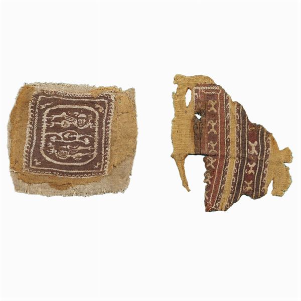 Due frammenti di tessuto Copto  (Egitto, prima epoca islamica 641 d.C. al IX Sec.)  - Asta GIOIELLI |OROLOGI ARGENTI - Colasanti Casa d'Aste