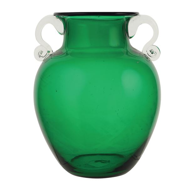 Vaso in vetro verde a balaustro  (Francia, XX Sec.)  - Asta DESIGN | ARTI DECORATIVE DEL 900 - Colasanti Casa d'Aste