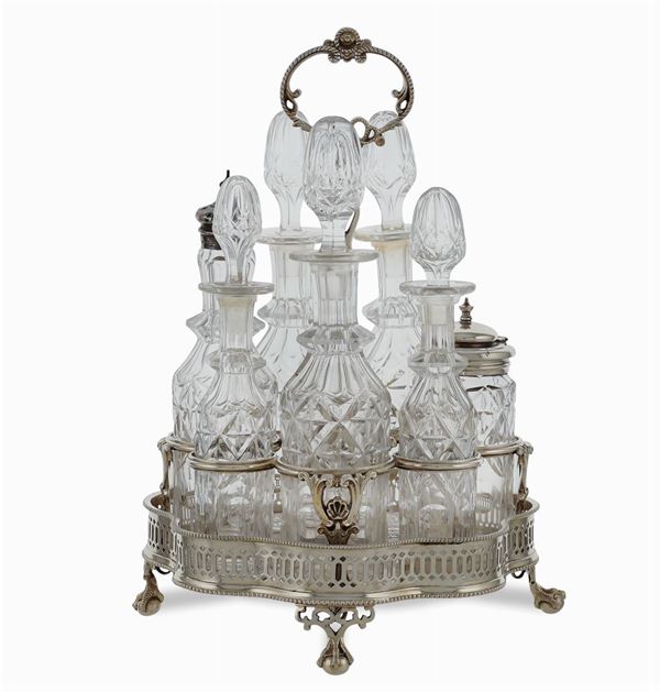 Silver plated and glass oil jug  (England, 20th century)  - Auction FINE SILVER AND TABLEWARE - Colasanti Casa d'Aste