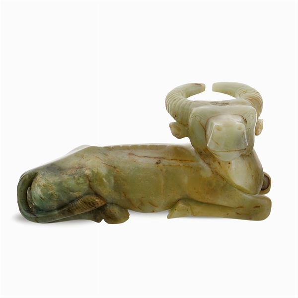 Green jade sculpture