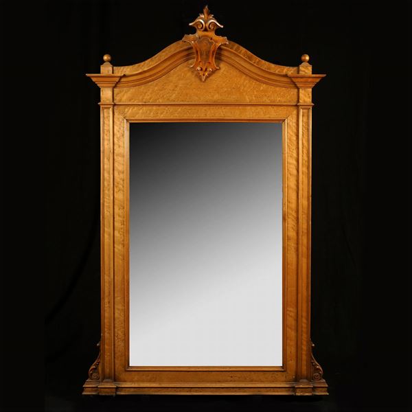 Walnut mirror  (Italy, early 20th century)  - Auction Online auction with selected works of art from Unicef donations (lots 1 -193) - Colasanti Casa d'Aste