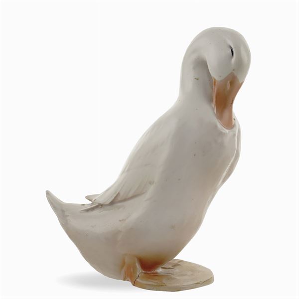 A porcelain sculpture  (20th century)  - Auction modern and contamporary art - 20th century decorative arts - Colasanti Casa d'Aste