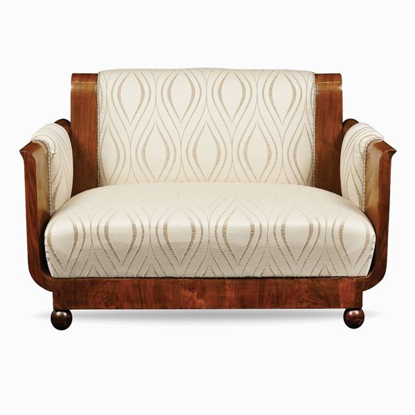 A Decò sofa
