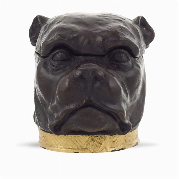 Scultura in bronzo brunito