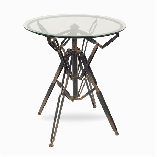 Centerpiece table