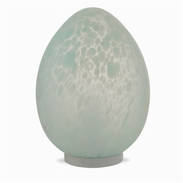 Egg shaped table lamp