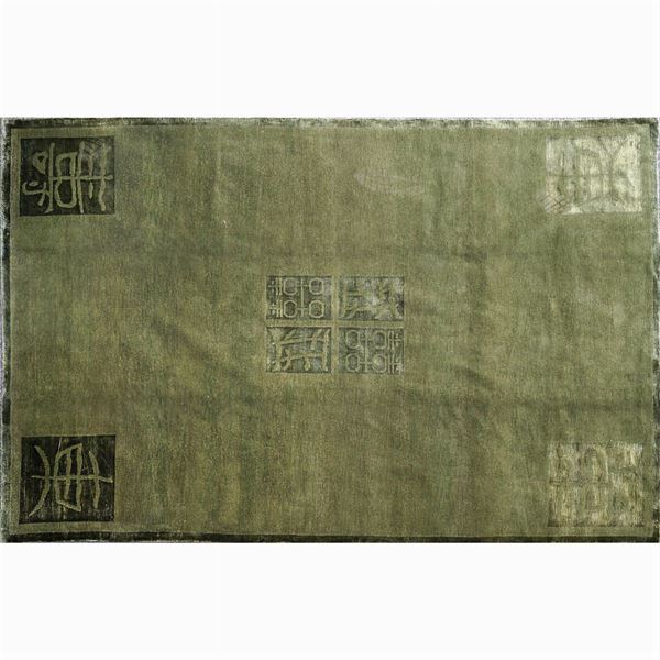 Hand knotted decorative wool and silk Carpet