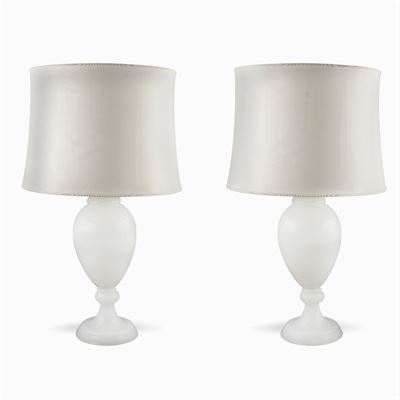 Coppia di Lampade in Vetro Lattimo