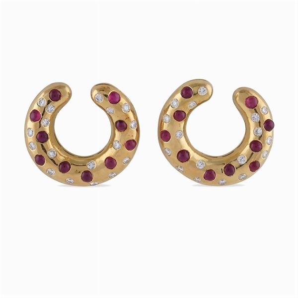 18kt gold creole earrings