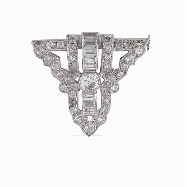 Spilla Decò in platino e diamanti  - Asta GIOIELLI E OROLOGI  - Colasanti Casa d'Aste