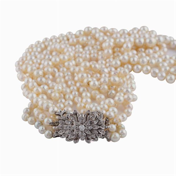Collana di perle coltivate  (anni 50/60)  - Asta GIOIELLI E OROLOGI  - Colasanti Casa d'Aste