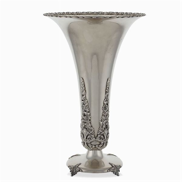 Silver flower vase  (Italy, 20th century)  - Auction FINE SILVER AND TABLEWARE - Colasanti Casa d'Aste