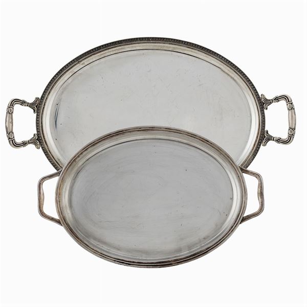 Due vassoi ovali in argento a due manici  (Italia, XX Sec.)  - Asta ARGENTI DA COLLEZIONE E L'ARTE DELLA TAVOLA - Colasanti Casa d'Aste