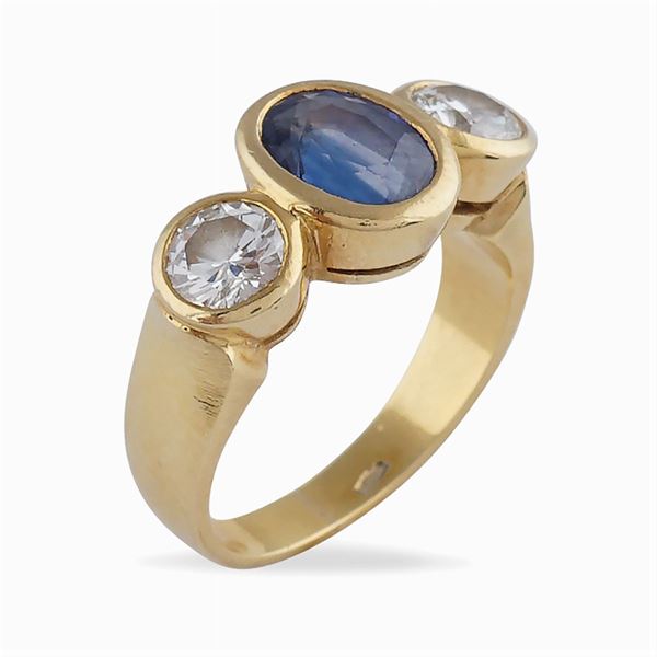 18kt gold ring with Ceylon sapphire