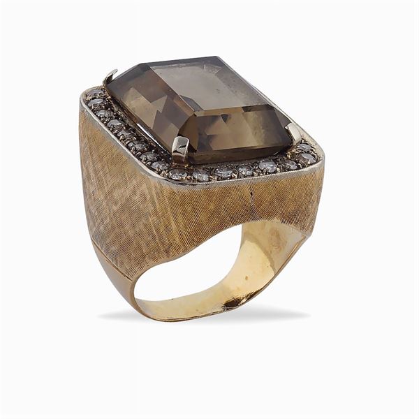 Anello in oro giallo satinato 18kt