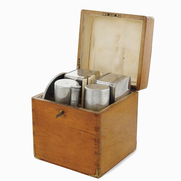 Silver plated metal picnic set