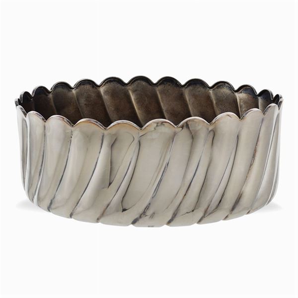 Oval silver centerpiece