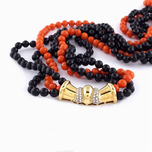 Black onyx and coral necklace
