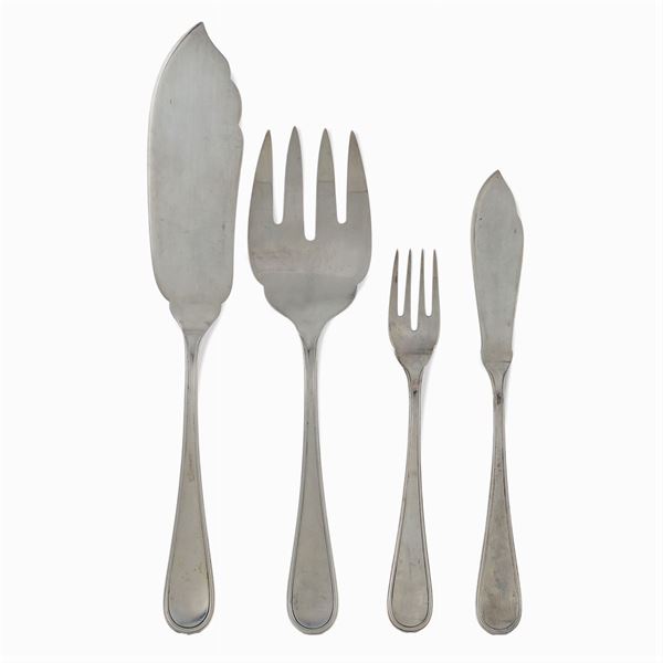 English style silver cutlery service (26)
